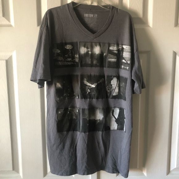 Custom ‘77 grey v-neck band concert t-shirt size M - Picture 1 of 3